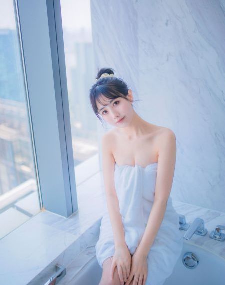 好看的国产奇幻电影_蓝光在线手机播放