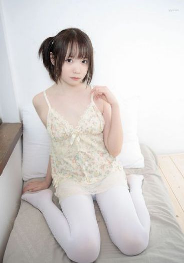 欧美裸模图片欣赏_BD英语在线观看电视
